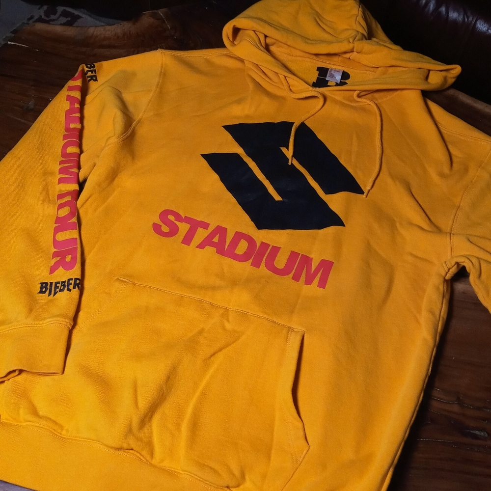 BIEBER STADIUM TOUR 2017 HOODIE